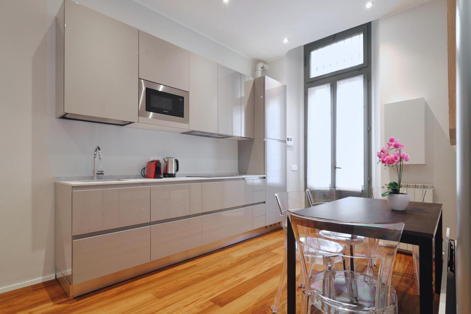 Appartamento Joivy Modern Flat Near Duomo Di Milano Esterno foto