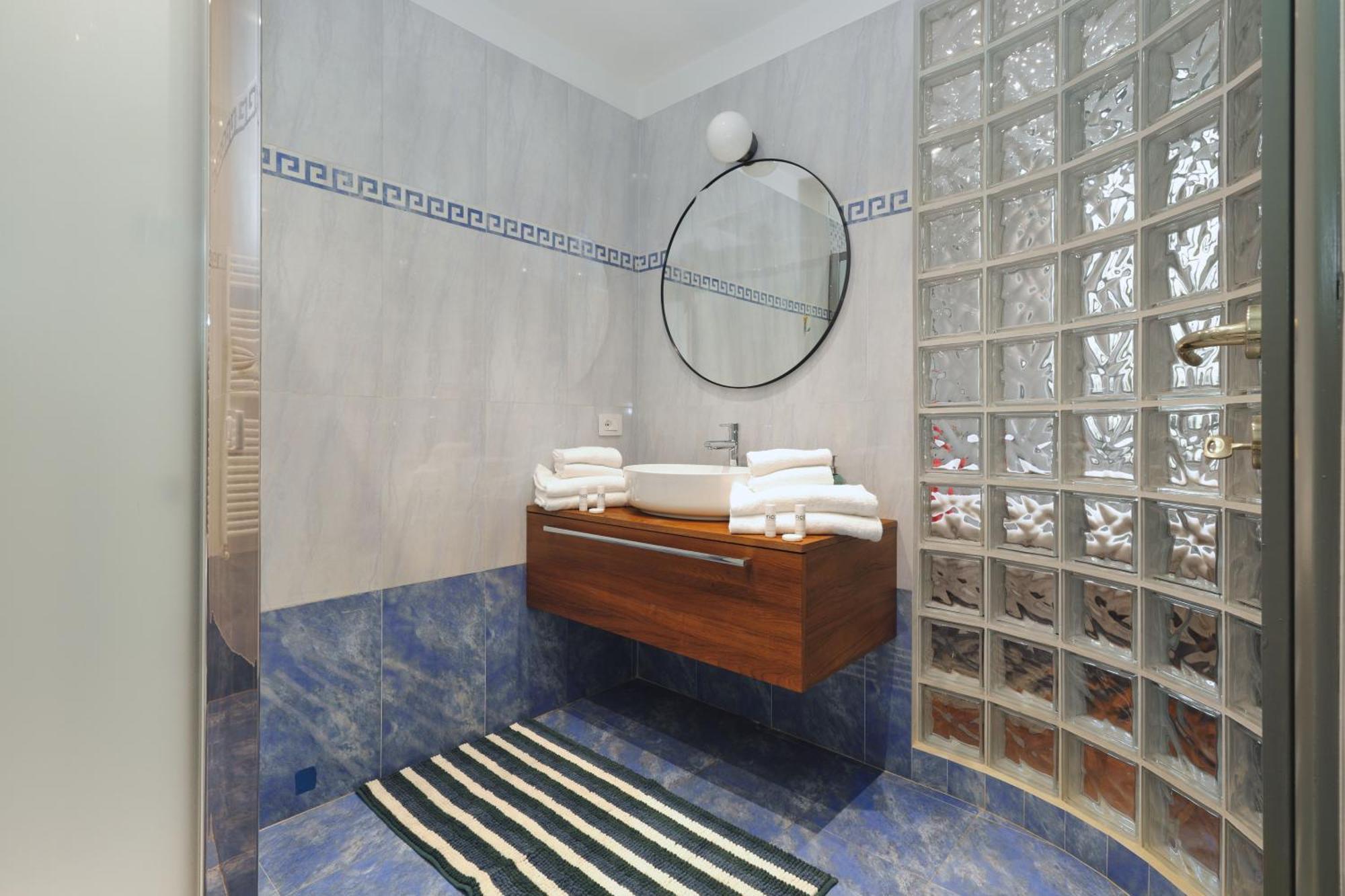 Appartamento Joivy Modern Flat Near Duomo Di Milano Esterno foto